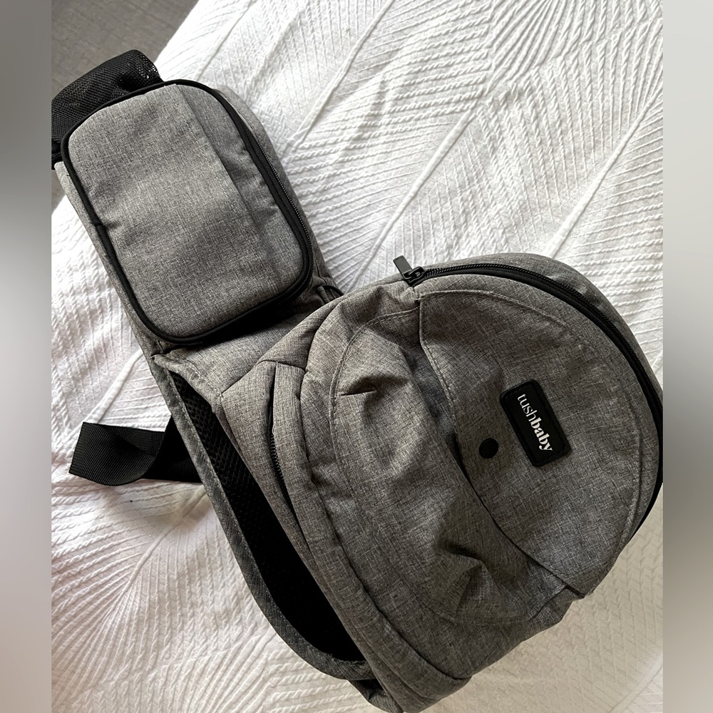 Tushbaby hip carrier